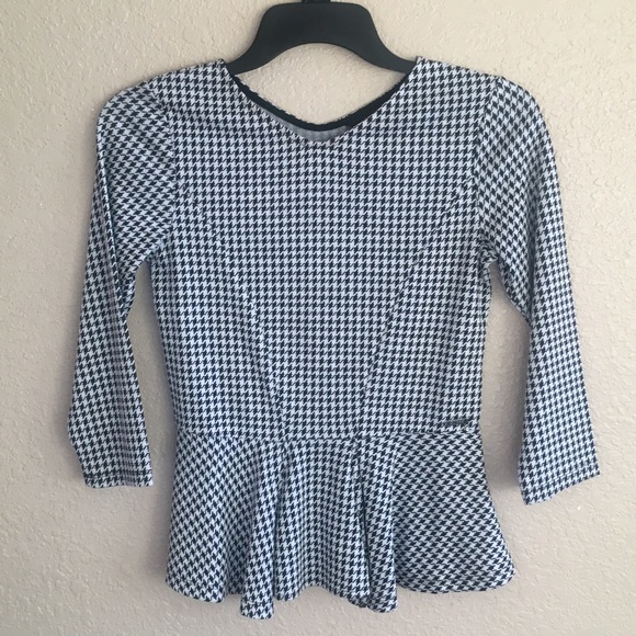 Guess Tops - Checkered peplum Guess Top Equivalent to Xs